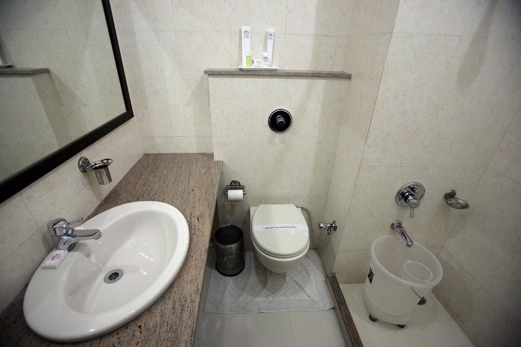 Sarovar Regency Amritsar Room photo